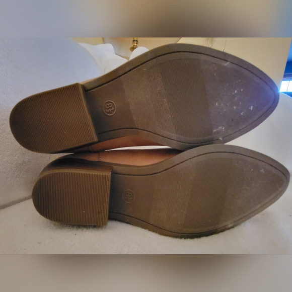 UNIVERSAL THREAD POINTED TOE LOW BLOCK HEEL ANKLE BOOTIE - Picture 8 of 12